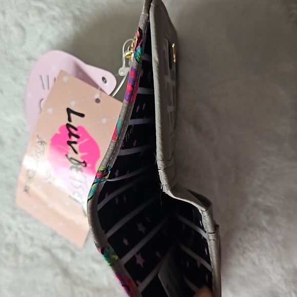 BETSEY JOHNSON Wallet - Picture 9 of 10